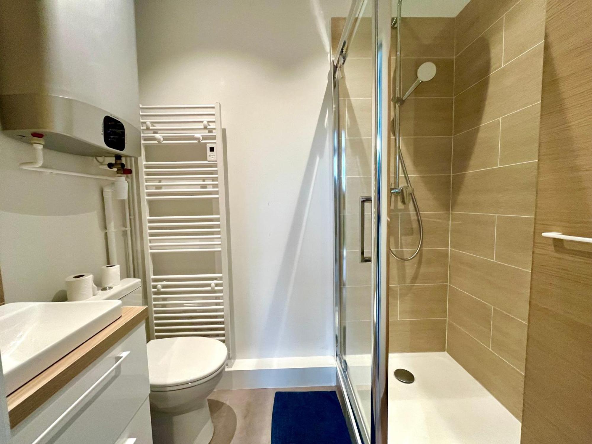 Suite Clovis 6 兰斯 外观 照片
